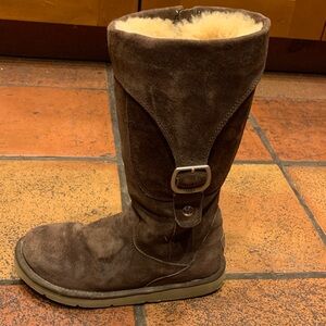 UGG Cargo Sheepskin Winter boots  8